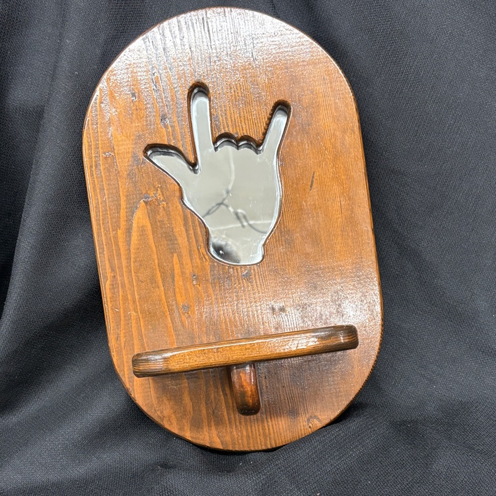 ASL “I Love You” wall shelf with mirror - Picture 2 of 6